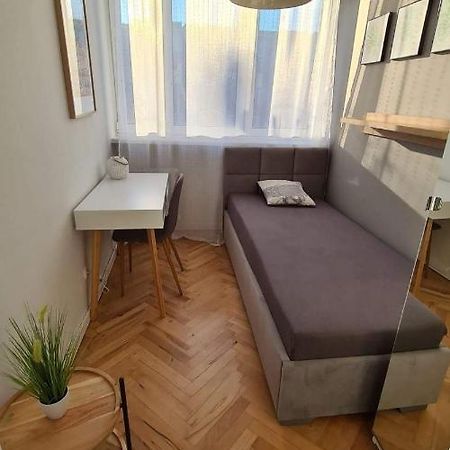 Zaporoska Rondo Wroclaw Bagian luar foto